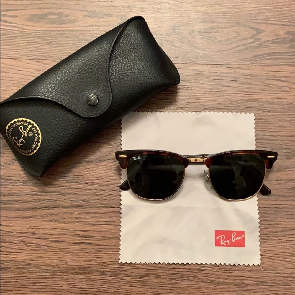 Ray-Ban Classic Clubmaster Sunglasses